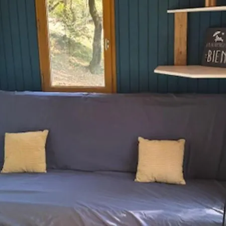 Camping Confortable Avec Terrasse - 7 Pers. - Api-1-52-2011 *